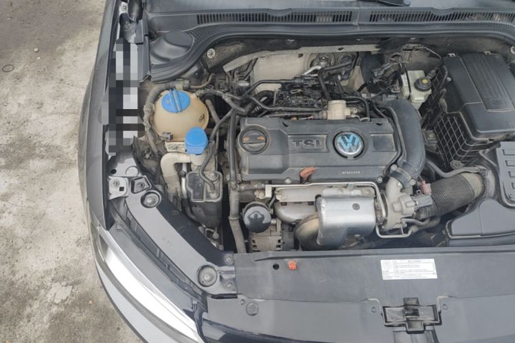 Used Volkswagen Sagitar 2012 1.4TSI Automatic Fashion Edition Engine Bay Right