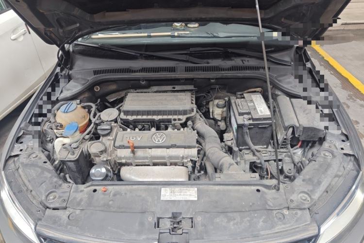 Used Volkswagen Sagitar 2012 1.6L Automatic Comfort Edition Engine Bay
