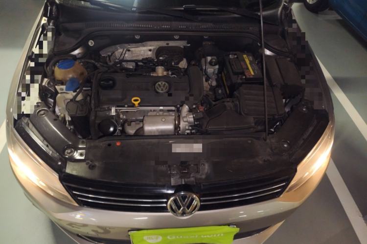 Used Volkswagen Sagitar 2012 1.4TSI Manual Luxury Model Engine Bay
