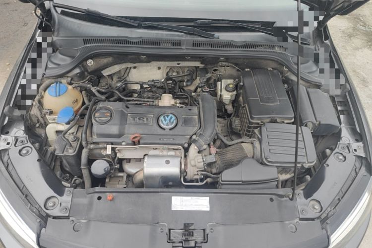 Used Volkswagen Sagitar 2012 1.4TSI Automatic Fashion Edition Engine Bay