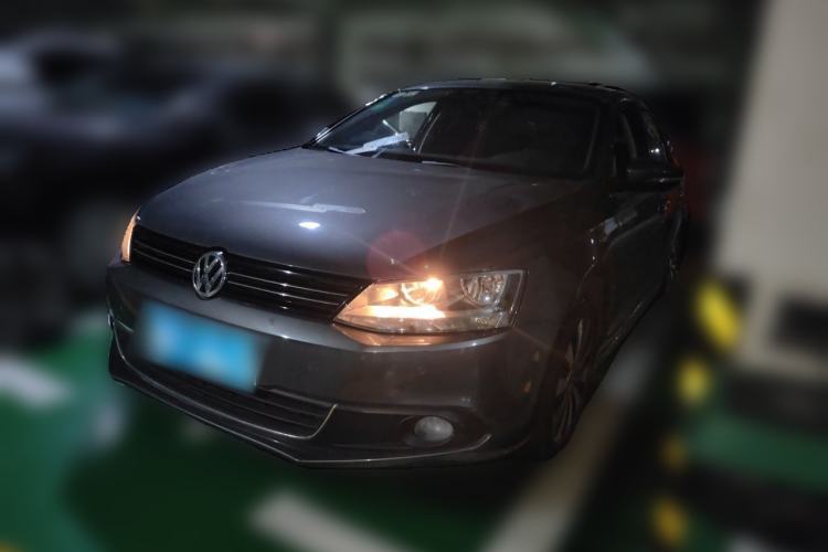 Used Volkswagen Sagitar 2012 1.4TSI Automatic Flagship Edition Guazi used car, China used car export, Used car for sale, Used cars, Cheapest cars for sale