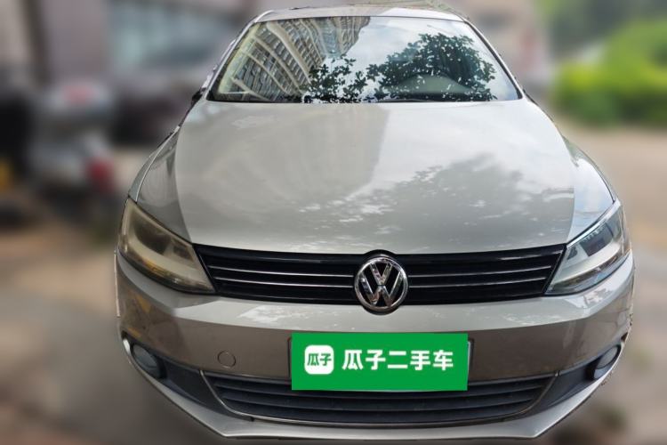Used Volkswagen Sagitar 2012 1.6L Manual Comfort Model Front