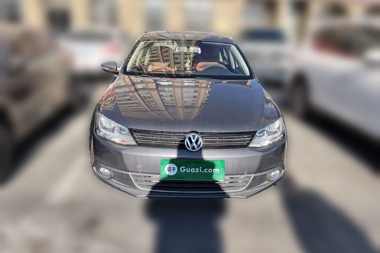 Used Volkswagen Sagitar 2012 1.6L Manual Comfort Model Front