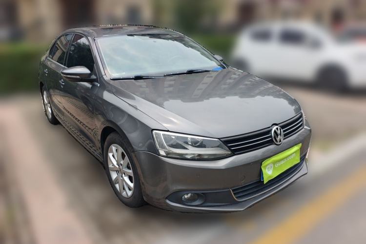 Used Volkswagen Sagitar 2012 1.4TSI Automatic Luxury Edition Front Right 45 Deg