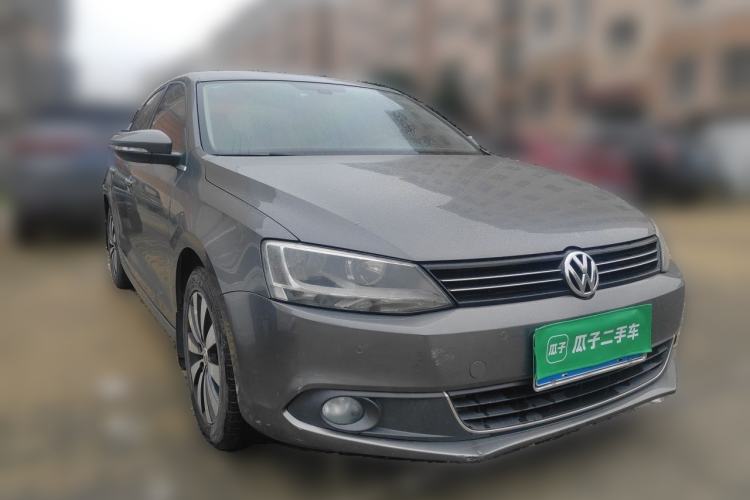 Used Volkswagen Sagitar 2012 1.4TSI Automatic Flagship Edition Front Right 45 Deg