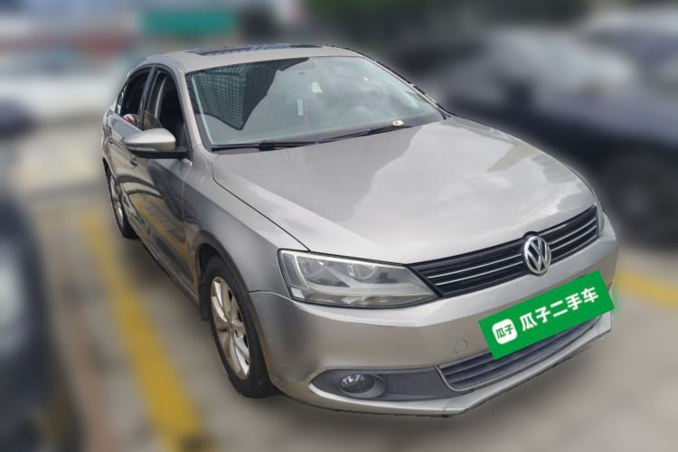 Used Volkswagen Sagitar 2012 1.6L Automatic Fashion Edition Front Right 45 Deg
