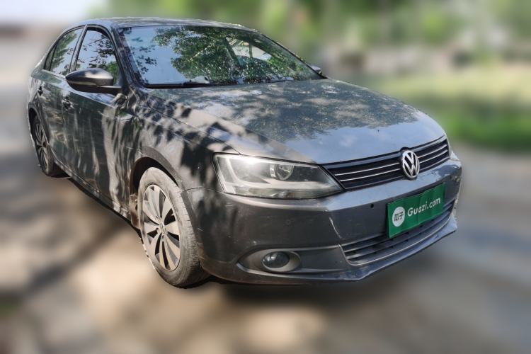 Used Volkswagen Sagitar 2012 1.8TSI Automatic Flagship Edition Front Right 45 Deg