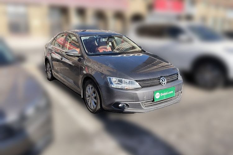 Used Volkswagen Sagitar 2012 1.6L Manual Comfort Model Front Right 45 Deg