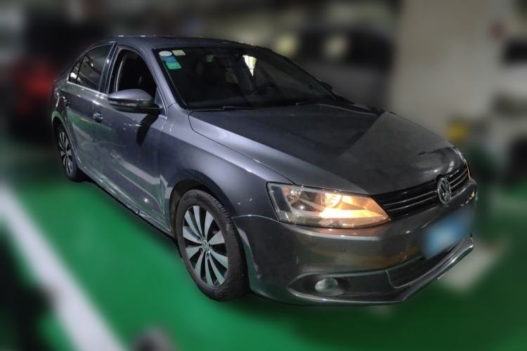 Used Volkswagen Sagitar 2012 1.4TSI Automatic Flagship Edition Front Right 45 Deg