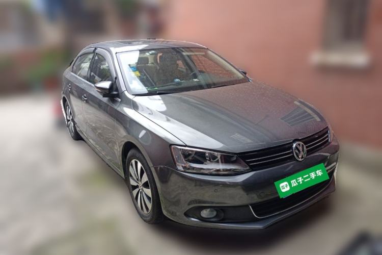 Used Volkswagen Sagitar 2012 1.8TSI Automatic Flagship Edition Front Right 45 Deg