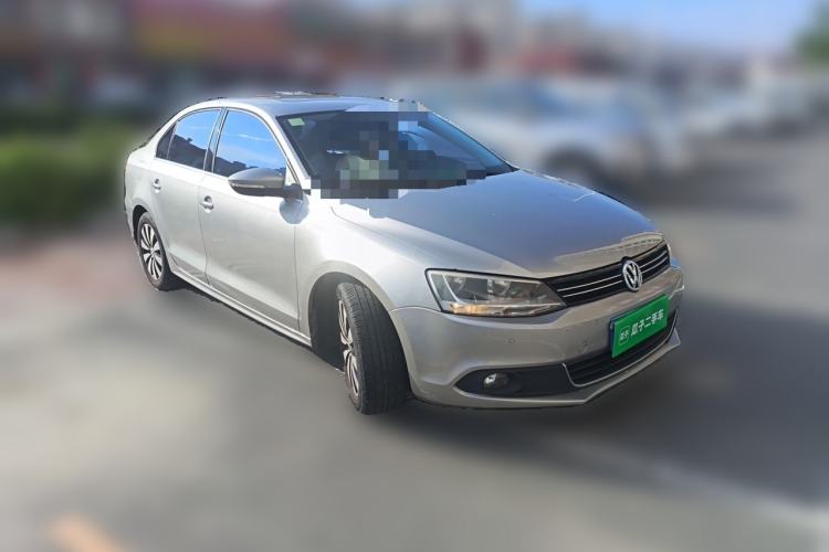 Used Volkswagen Sagitar 2012 1.8TSI Automatic Flagship Edition Front Right 45 Deg