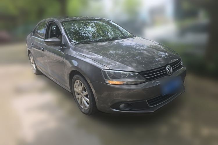 Used Volkswagen Sagitar 2012 1.4TSI Automatic Luxury Edition Front Right 45 Deg