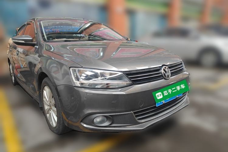 Used Volkswagen Sagitar 2012 1.6L Automatic Comfort Edition Front Right 45 Deg