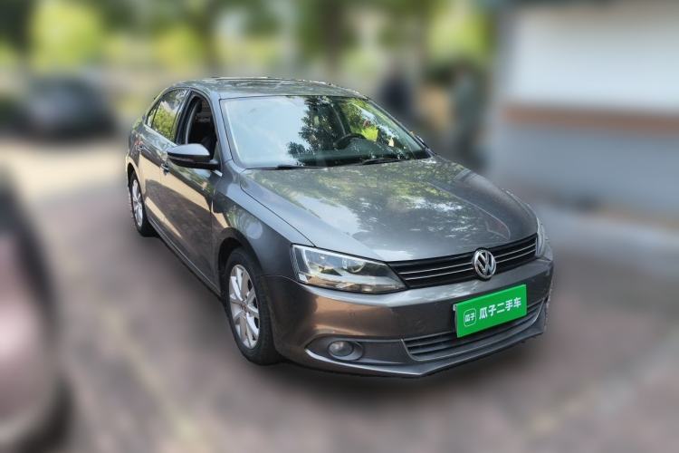 Used Volkswagen Sagitar 2012 1.4TSI Automatic Luxury Edition Front Right 45 Deg