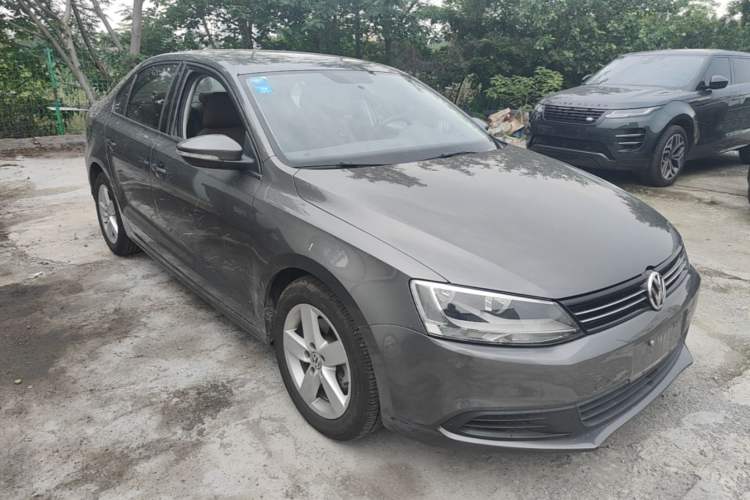 Used Volkswagen Sagitar 2012 1.4TSI Automatic Fashion Edition Front Right 45 Deg
