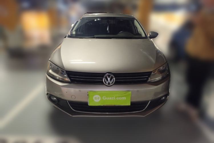 Used Volkswagen Sagitar 2012 1.4TSI Manual Luxury Model Front