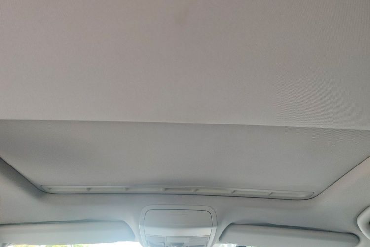 Used Volkswagen Sagitar 2012 1.4TSI Automatic Luxury Edition Headliner