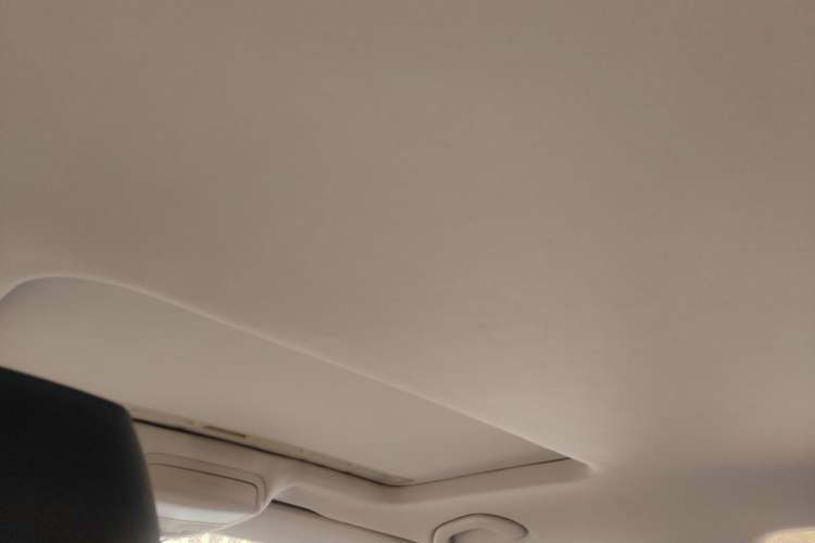 Used Volkswagen Sagitar 2012 1.4TSI Automatic Flagship Edition Headliner