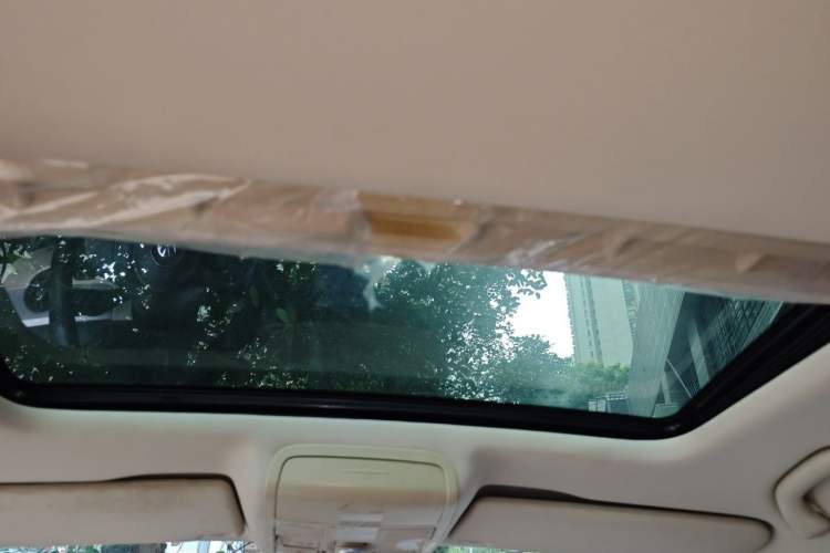 Used Volkswagen Sagitar 2012 1.6L Manual Comfort Model Headliner
