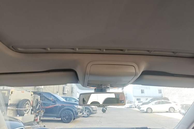 Used Volkswagen Sagitar 2012 1.8TSI Automatic Flagship Edition Headliner