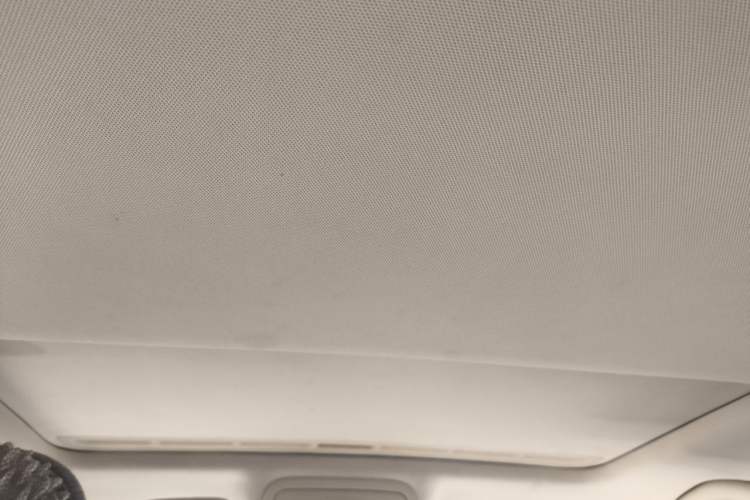 Used Volkswagen Sagitar 2012 1.6L Automatic Comfort Edition Headliner
