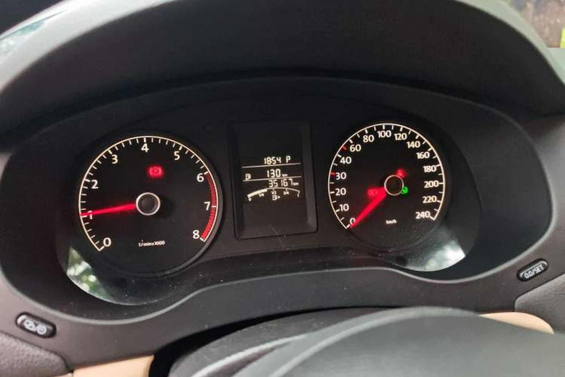 Used Volkswagen Sagitar 2012 1.6L Automatic Comfort Edition Instrument Cluster