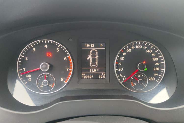 Used Volkswagen Sagitar 2012 1.4TSI Automatic Flagship Edition Instrument Cluster