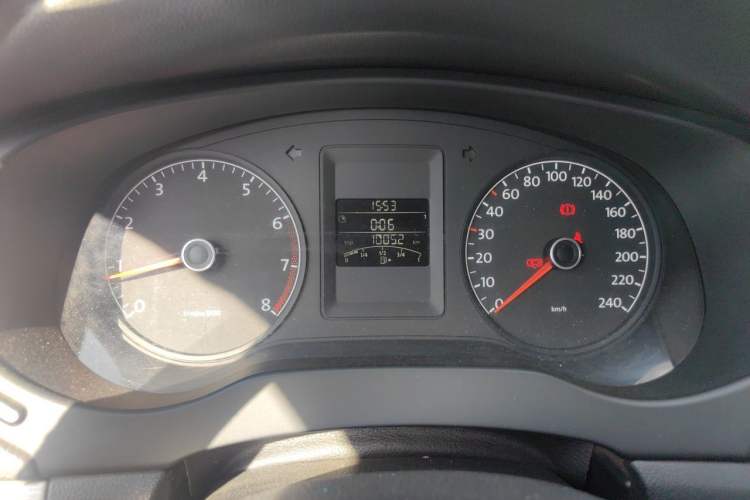 Used Volkswagen Sagitar 2012 1.6L Manual Comfort Model Instrument Cluster