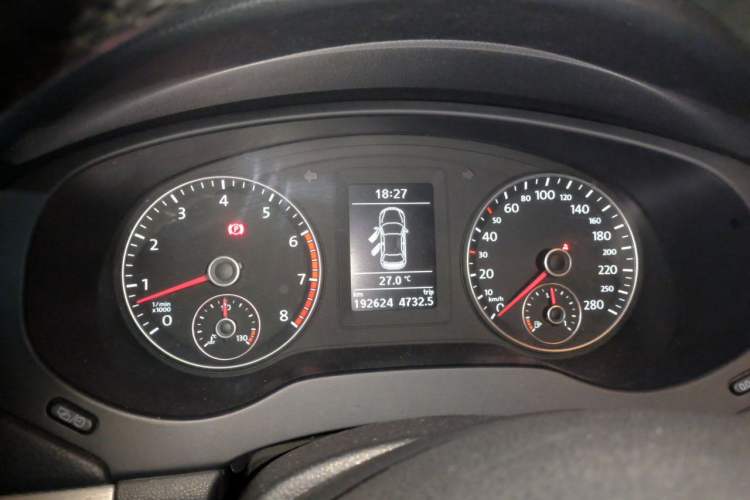Used Volkswagen Sagitar 2012 1.4TSI Manual Luxury Model Instrument Cluster