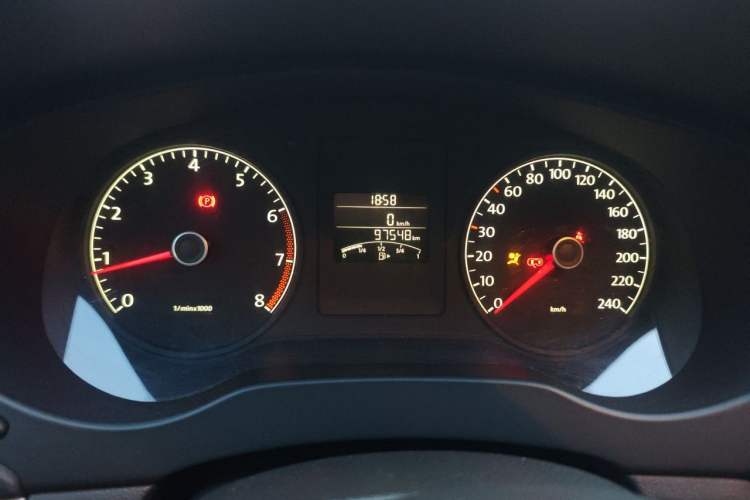 Used Volkswagen Sagitar 2012 1.6L Manual Comfort Model Instrument Cluster
