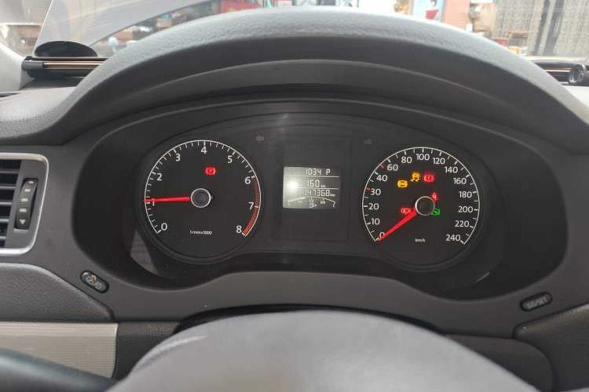 Used Volkswagen Sagitar 2012 1.6L Automatic Comfort Edition Instrument Cluster