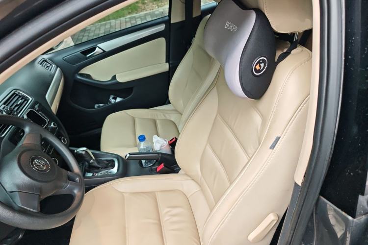 Used Volkswagen Sagitar 2012 1.6L Automatic Comfort Edition Left Front Seat