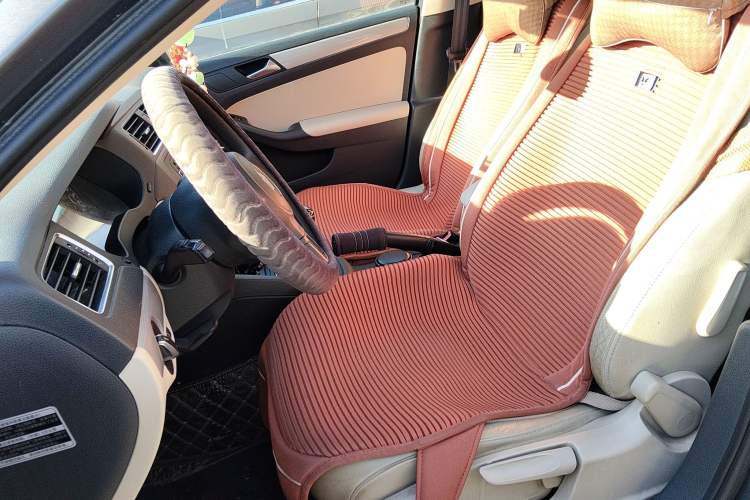 Used Volkswagen Sagitar 2012 1.6L Manual Comfort Model Left Front Seat