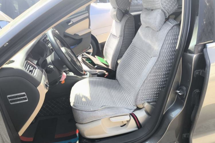 Used Volkswagen Sagitar 2012 1.6L Automatic Comfort Edition Left Front Seat