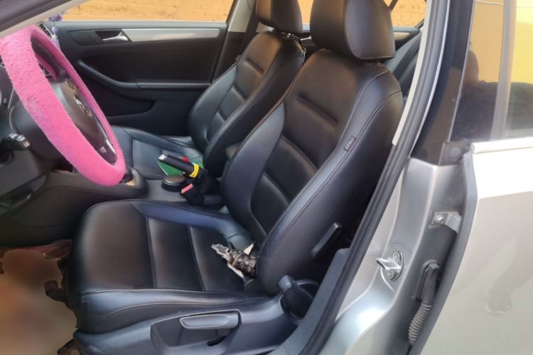 Used Volkswagen Sagitar 2012 1.4TSI Automatic Luxury Edition Left Front Seat