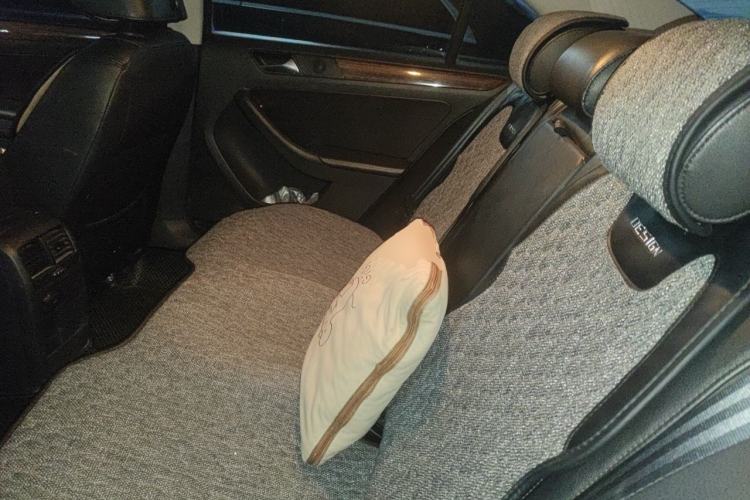 Used Volkswagen Sagitar 2012 1.4TSI Automatic Flagship Edition Left Rear Seat