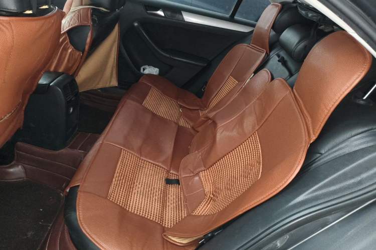 Used Volkswagen Sagitar 2012 1.6L Automatic Comfort Edition Left Rear Seat