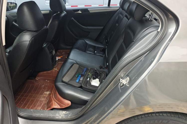 Used Volkswagen Sagitar 2012 1.4TSI Automatic Luxury Edition Left Rear Seat