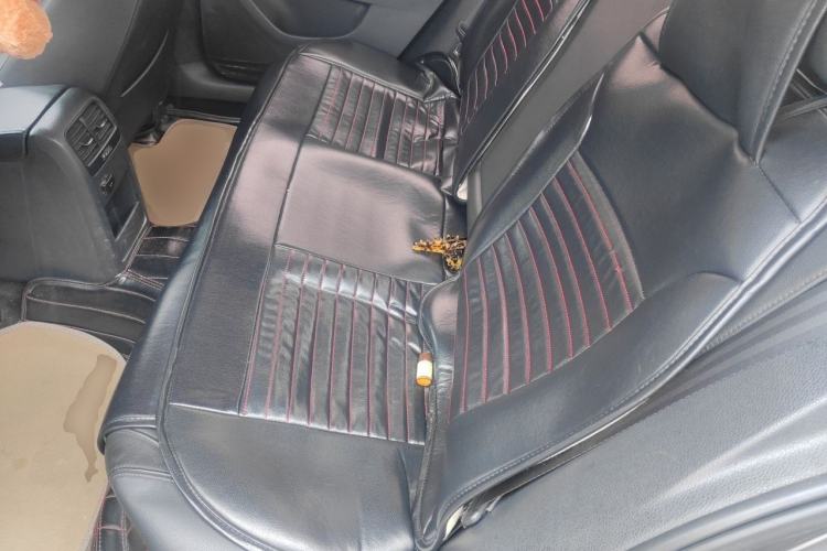 Used Volkswagen Sagitar 2012 1.4TSI Automatic Flagship Edition Left Rear Seat
