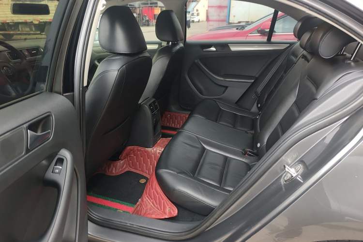 Used Volkswagen Sagitar 2012 1.6L Automatic Comfort Edition Left Rear Seat