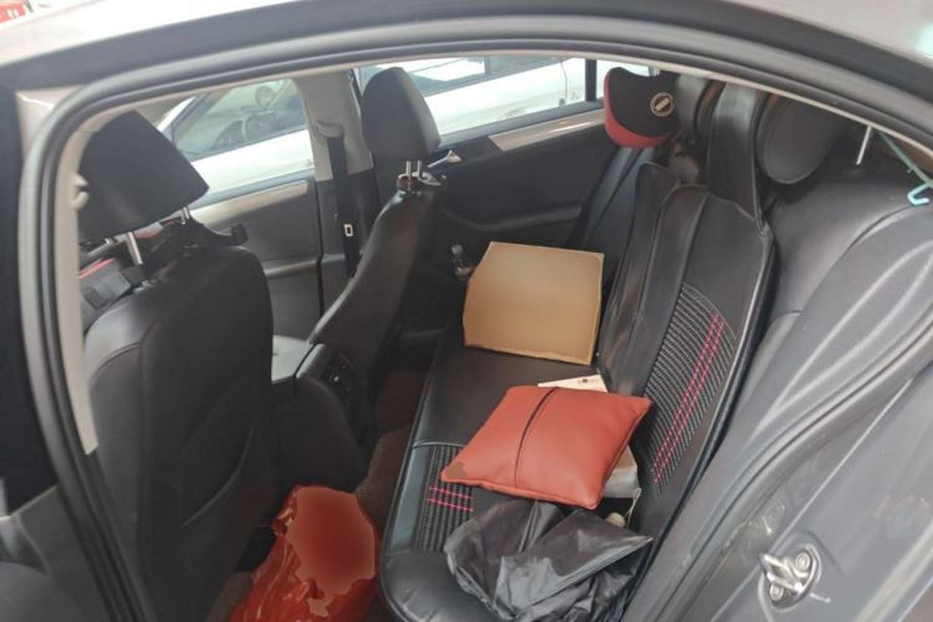 Used Volkswagen Sagitar 2012 1.6L Automatic Comfort Edition Left Rear Seat
