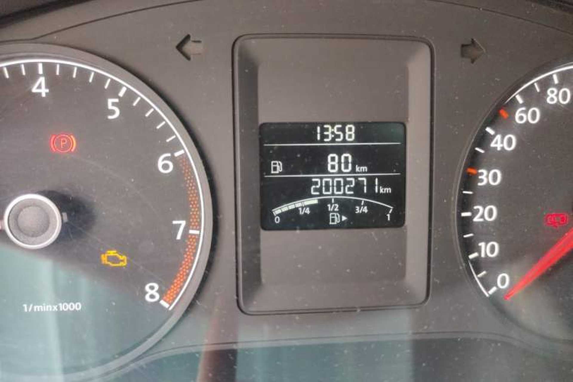 Used Volkswagen Sagitar 2012 1.6L Manual Comfort Model Odometer Close Up