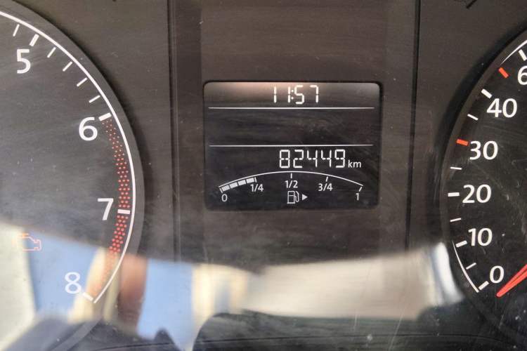 Used Volkswagen Sagitar 2012 1.6L Manual Comfort Model Odometer Close Up