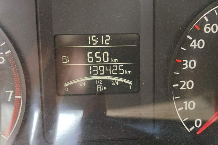 Used Volkswagen Sagitar 2012 1.6L Manual Comfort Model Odometer Close Up