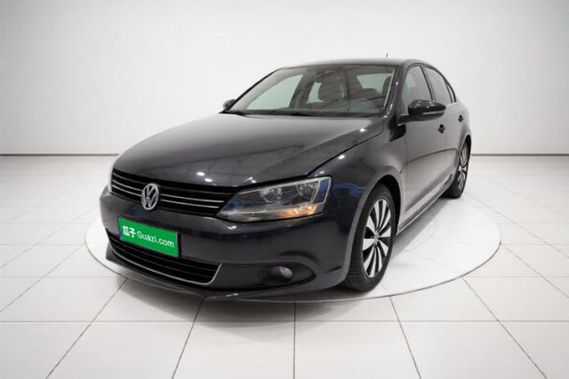 Ojetý Volkswagen Sagitar 2012 1.8TSI Automatic Flagship Edition