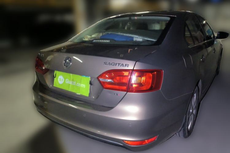 Used Volkswagen Sagitar 2012 1.4TSI Manual Luxury Model Rear Right 45 Deg