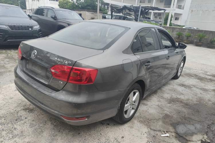 Used Volkswagen Sagitar 2012 1.4TSI Automatic Fashion Edition Rear Right 45 Deg