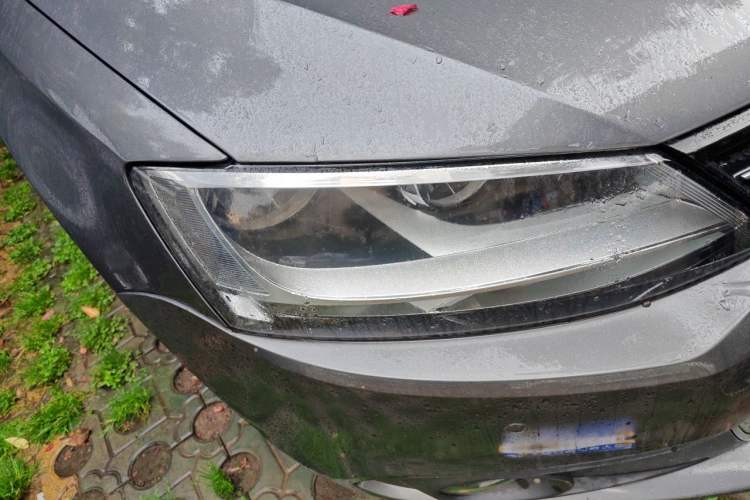Used Volkswagen Sagitar 2012 1.4TSI Automatic Flagship Edition Right Front Headlight