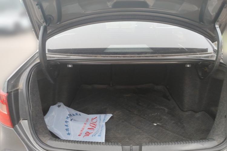 Used Volkswagen Sagitar 2012 1.6L Manual Comfort Model Trunk
