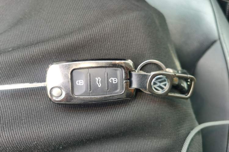 Used Volkswagen Sagitar 2012 1.4TSI Manual Luxury Model Vehicle Key